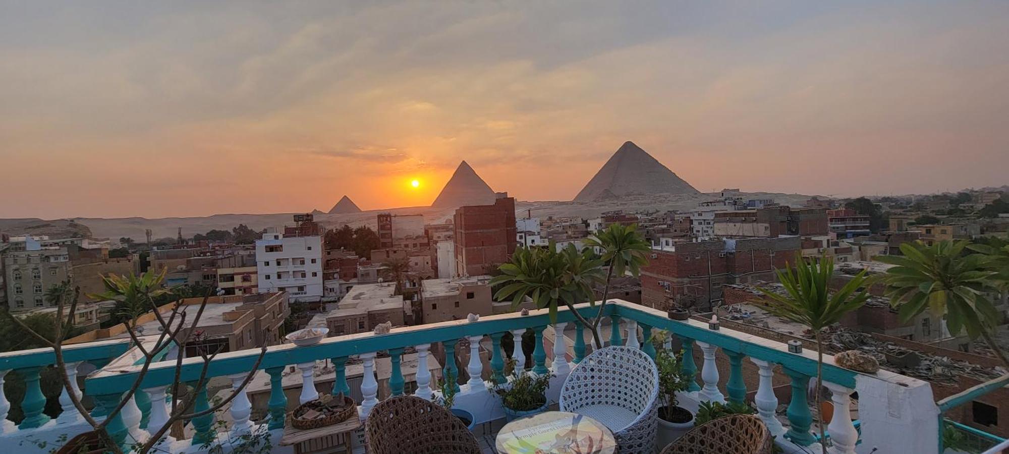 Pyramids Temple Guest House Kafret el-Gabal Екстериор снимка