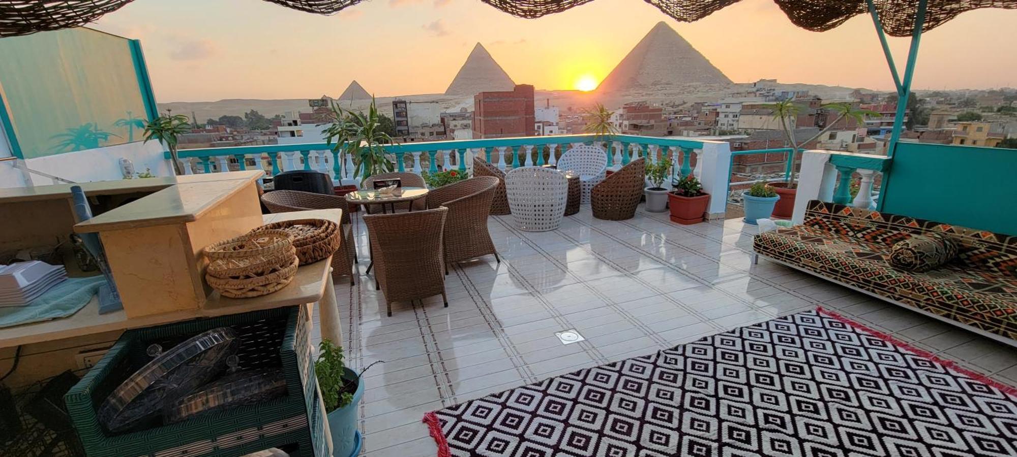 Pyramids Temple Guest House Kafret el-Gabal Екстериор снимка