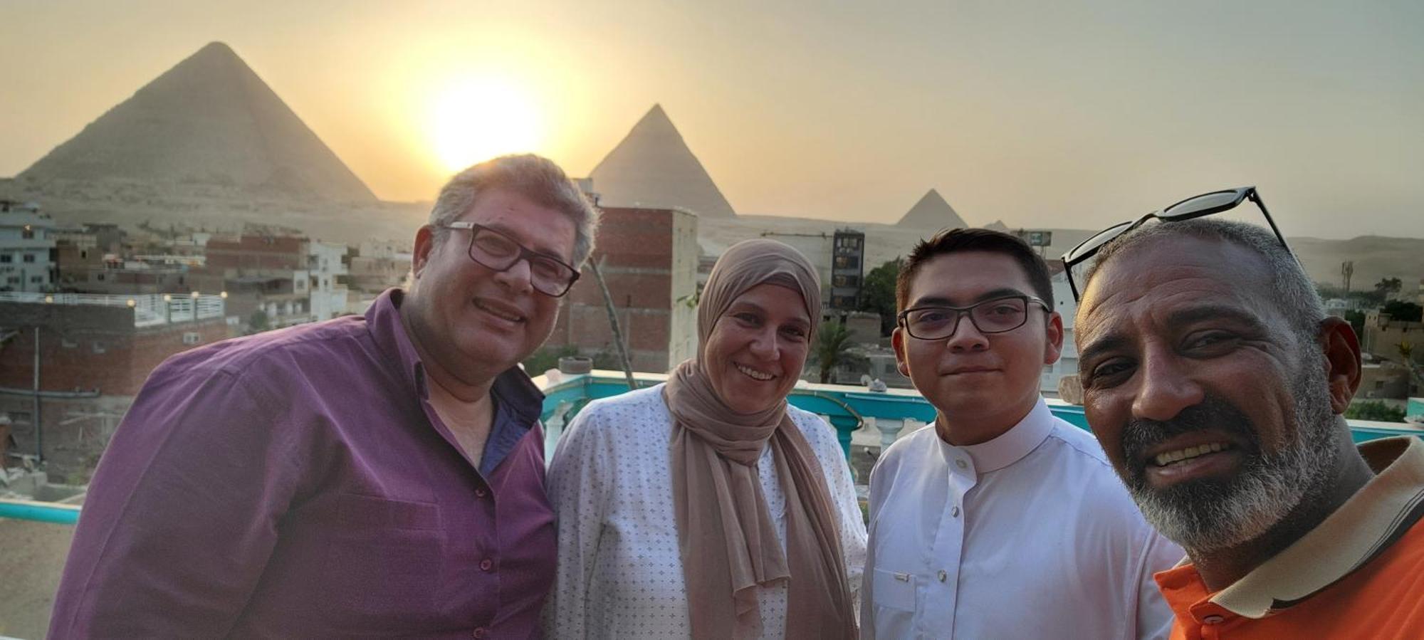 Pyramids Temple Guest House Kafret el-Gabal Екстериор снимка