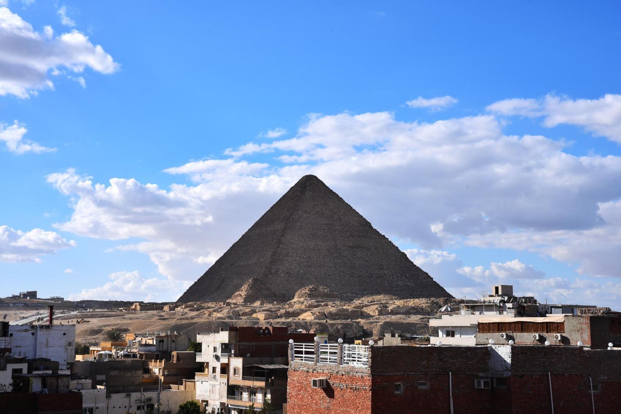 Pyramids Temple Guest House Kafret el-Gabal Екстериор снимка