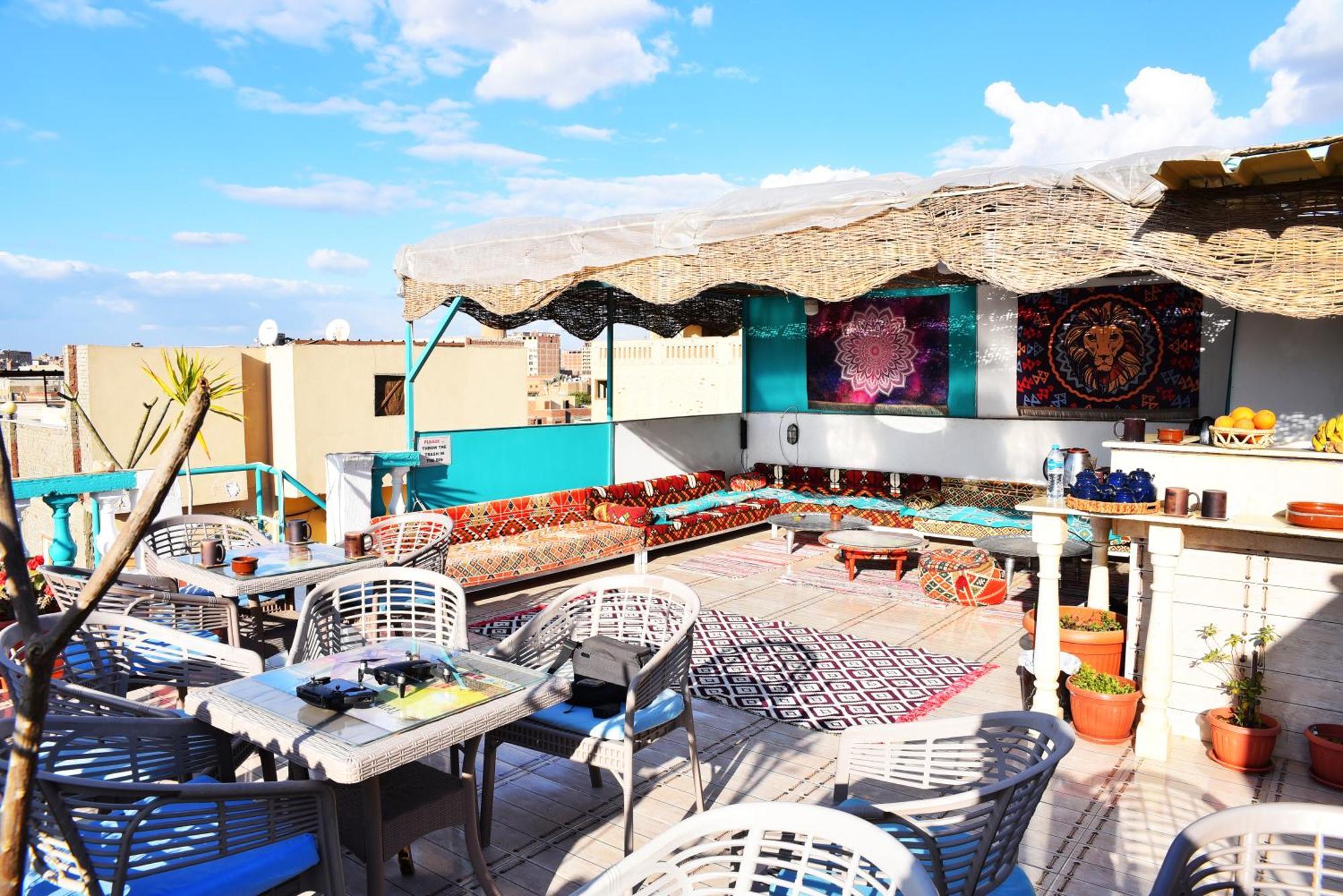 Pyramids Temple Guest House Kafret el-Gabal Екстериор снимка